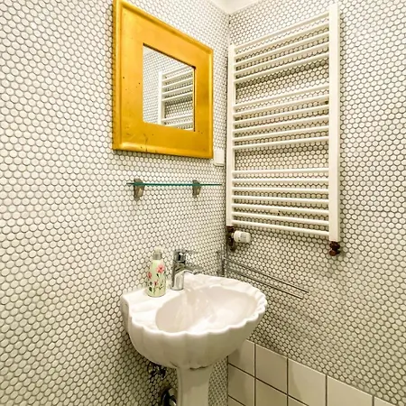 Casa vacanze 4 Bedroom Stunning In *