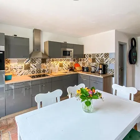 Casa vacanze 4 Bedroom Stunning In